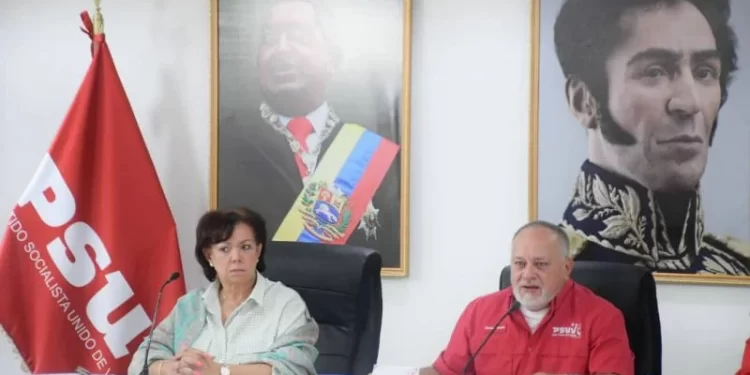 Diosdado Cabello: Leopoldo López y Julio Borges son unos “prancitos” de la política