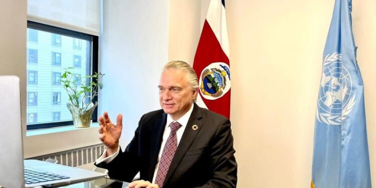 Costa Rica anuncia restablecimiento de relaciones consulares con Venezuela