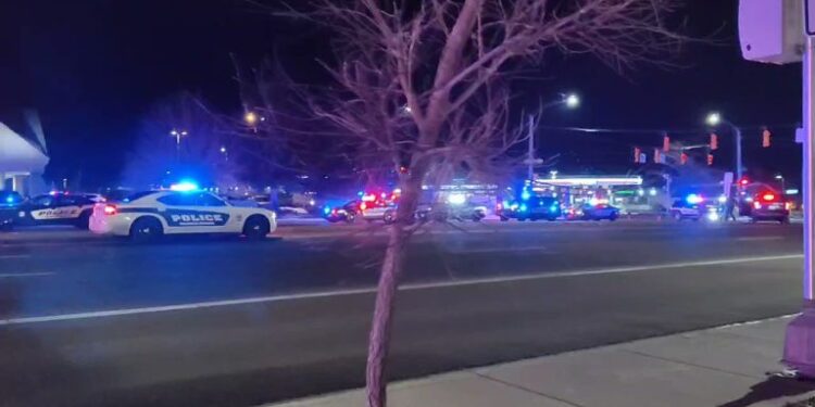 Tres muertos en tiroteo en una tienda del estado de Washington en EE UU