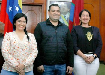 Ratificado Alexander Suárez en la Presidencia del CLEC período 2023-2024