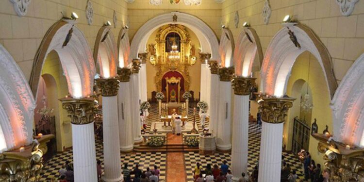 Siete días de duelo por fallecimiento de Benedicto XVI decretó la Arquidiócesis de Valencia