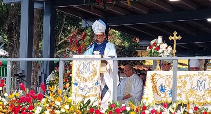 Monseñor Basabe: Pido por el cese de las burbujas de la falsedad económica (+video)