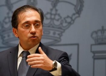 Negociadores de oposición venezolana van a Madrid a reunirse con el canciller español