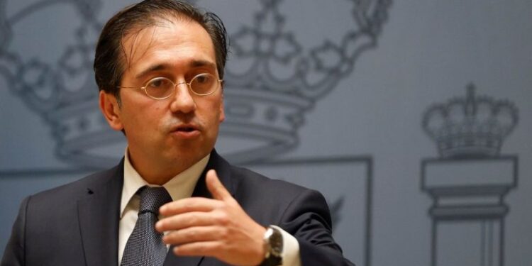 Negociadores de oposición venezolana van a Madrid a reunirse con el canciller español