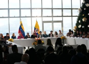 Gobierno colombiano y ELN vuelven a Venezuela en busca de una “paz duradera”