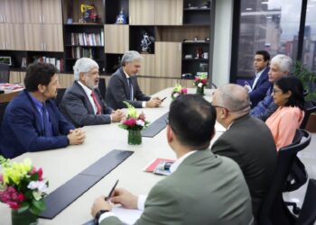 Venezuela y Colombia revisan los avances de la relación comercial bilateral