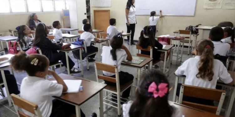 Conferencia Episcopal Venezolana preocupada por el “menosprecio y la desvalorización de la actividad educativa»