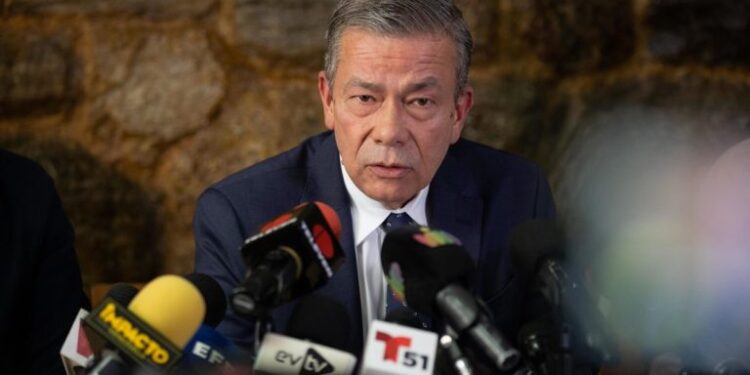 Venezuela, una negociación estancada y bajo amenaza de suspensión