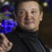 Actor de Marvel Jeremy Renner sufrió un accidente, permanece en estado crítico