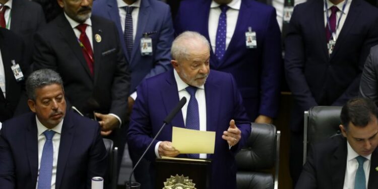 Lula promete “rescatar” del hambre a 33 millones de personas