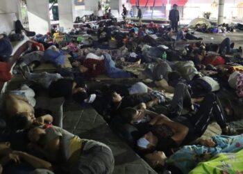 HRW: El éxodo de 7,1 millones de venezolanos, entre los mayores del mundo