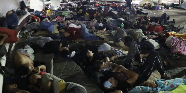 HRW: El éxodo de 7,1 millones de venezolanos, entre los mayores del mundo