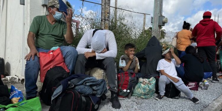 Entró en vigencia en EE UU el plan que permite expulsar a migrantes: cubanos, haitianos, nicaraguenses y venezolanos