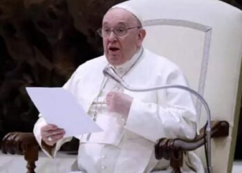 El papa pidió el fin de la violencia en Perú y exhortó al diálogo