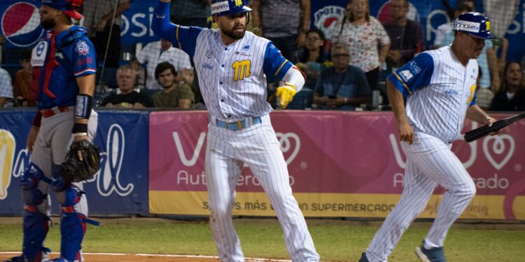 Magallanes cayó por tercer juego corrido