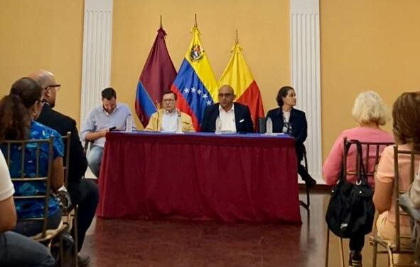 UAM inició el Programa de Formación en Gestión de Condominio en convenio con la Alcaldía de Valencia 