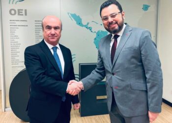 Ecarri se reunió con el secretario general de la OEI: «Necesitamos sacar el hambre de las aulas de clases»