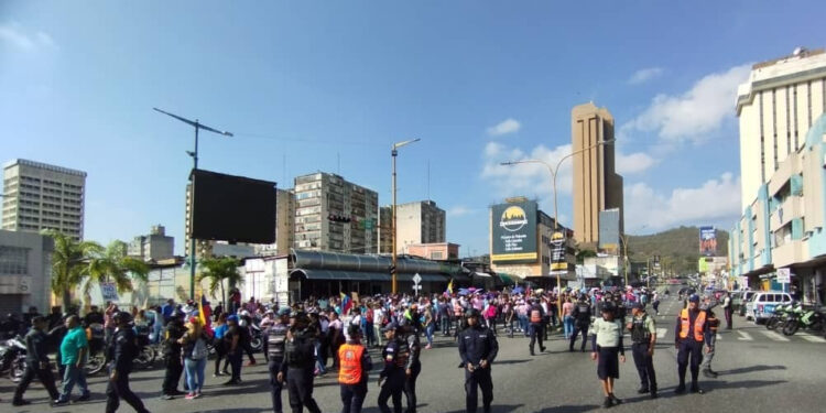 Tercer día de protestas de los educadores en Valencia