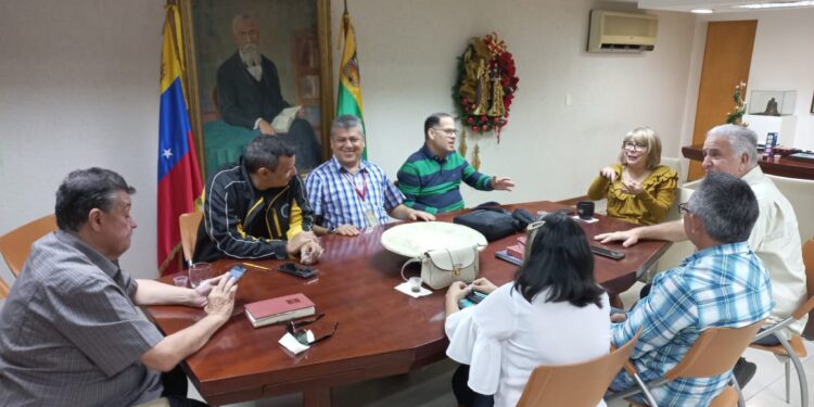 Autoridades de la UC acompañan acciones para exigir dignificación de salarios el próximo lunes 16Ene