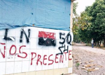 Hallan 11 cuerpos en zona de combates entre ELN y disidencias de FARC fronteriza con Venezuela