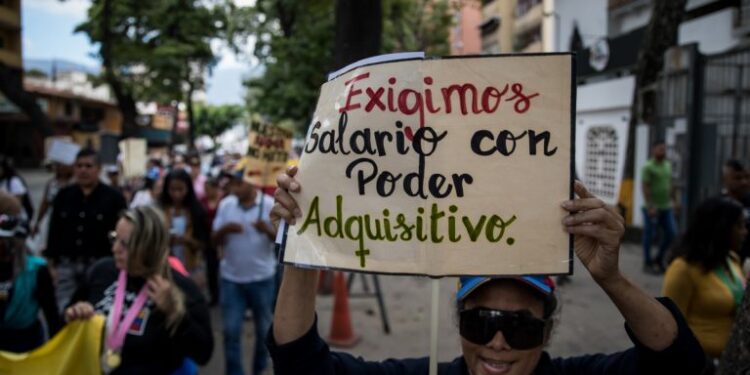 Grupo tripartito busca consensos en el cálculo de los salarios con apoyo de la OIT