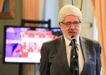 Venezuela y Colombia firman acuerdo para promover las inversiones bilaterales