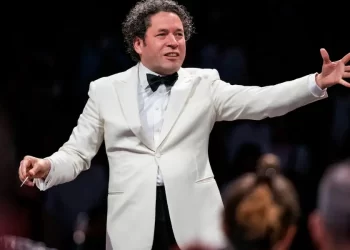 Gustavo Dudamel dirigirá la Filarmónica de Nueva York a partir de 2026