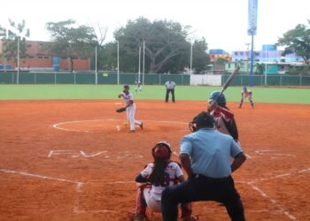 Lara y Carabobo disputarán la final del Nacional de Softbol Femenino U15