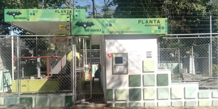 Hurtan $132 de la microplanta de llenado de gas en la plaza Rafael Urdaneta de Naguanagua