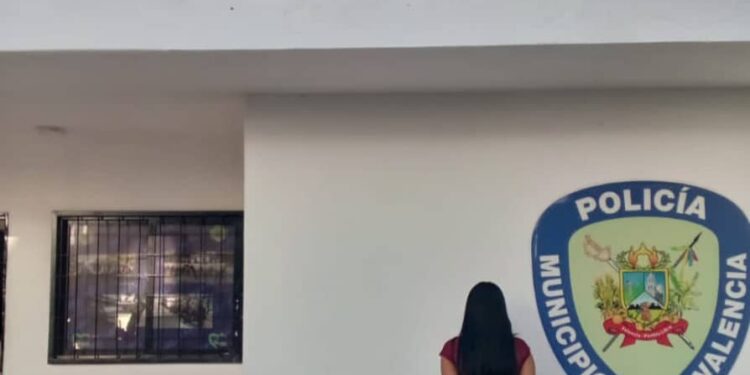 Polivalencia aprehendió a una mujer por presunta prostitución a su hija de 11 años en la parroquia Candelaria