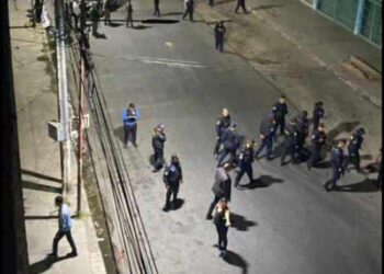 Banda criminal ataca sede de la Alcaldía de Carlos Arvelo: tres policías heridos durante el ataque