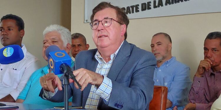 Pérez Vivas propuso eliminar la reelección presidencial y la facultad de ascender a generales y coroneles de la FANB