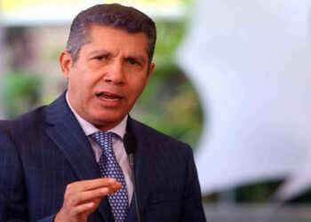 Henri Falcón reitera apoyo a las primarias y no se postulará