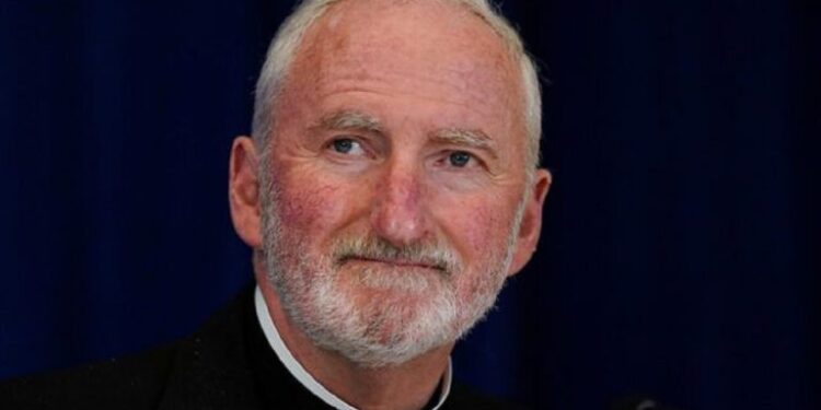 El obispo auxiliar de Los Ángeles es asesinado a balazos