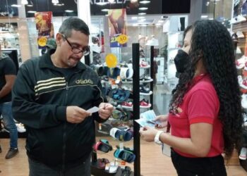 Funcionarios del Seniat divulgan información sobre el ISLR en Carabobo y Aragua