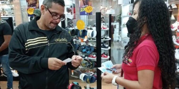 Funcionarios del Seniat divulgan información sobre el ISLR en Carabobo y Aragua