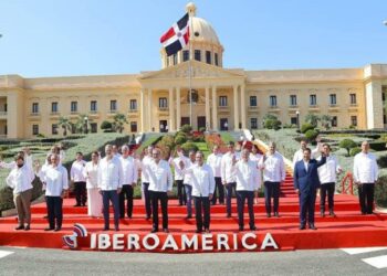 Maduro y Delcy Rodríguez suspendieron viaje a Cumbre Iberoamericana en República Dominicana