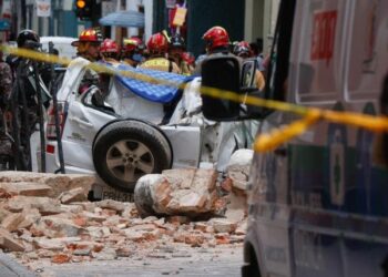 Terremoto en Ecuador deja 13 muertos, 126 heridos y varios daños en edificaciones
