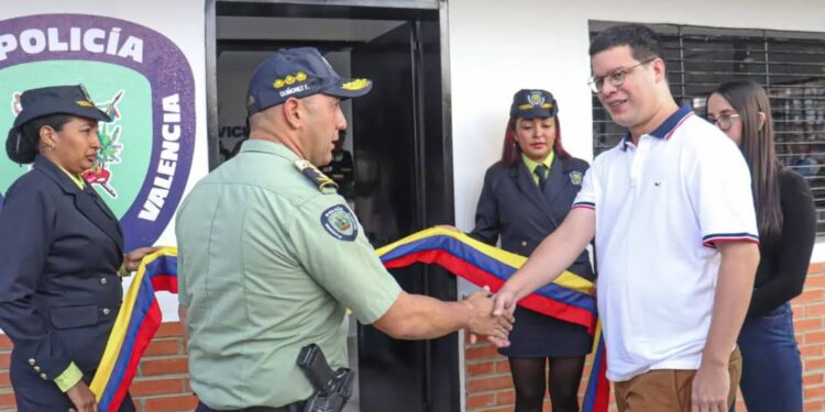 Alcalde Julio Fuenmayor inauguró el Servicio de Policía Comunal de Polivalencia