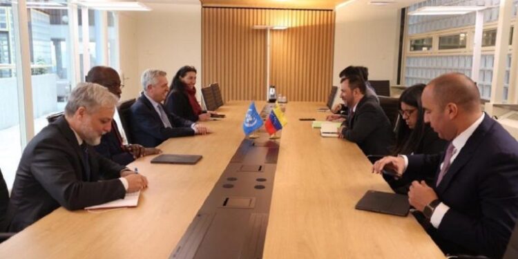 Gobierno de Maduro ratifica a Acnur su compromiso con los refugiados