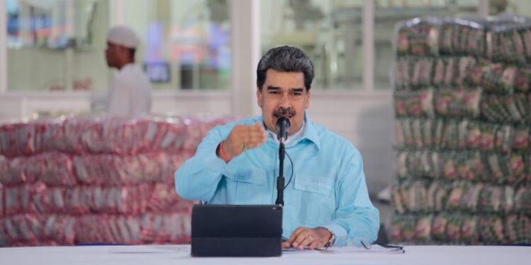 Maduro afirma que en Venezuela viven 12 millones de migrantes