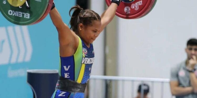 Cinco carabobeñas ratifican su permanencia en la selección nacional de Levantamiento de Pesas