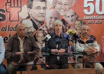 El MAS solicita a Tareck El Aissami que le dé la cara al país ante desfalco a Pdvsa