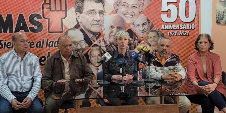 El MAS solicita a Tareck El Aissami que le dé la cara al país ante desfalco a Pdvsa