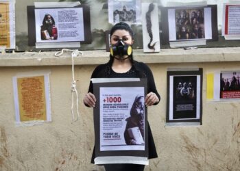 Nuevos envenenamientos con gas afectan a cientos de alumnas en Irán