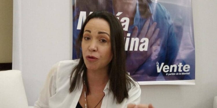Maria Corina Machado: «estamos decididos a sacar Maduro; no estoy dispuesta a hacer acuerdos para repartir cuotas»