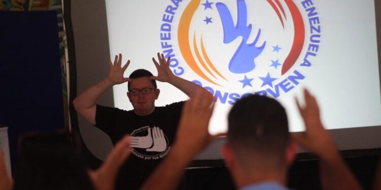 Confederación Sordos de Venezuela: Se vulneran los derechos de personas discapacitadas