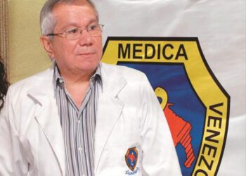 Federación Médica de Venezuela afirma que 42.000 médicos han salido del país