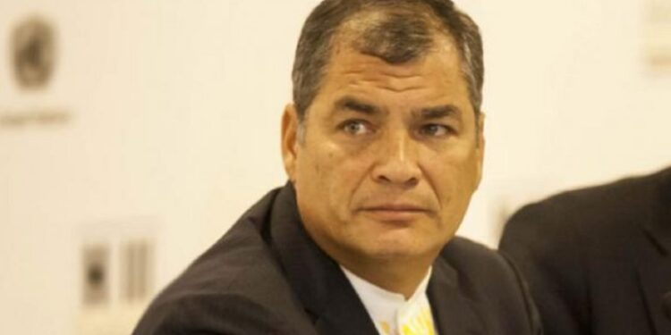 Rafael Correa: Dolarizar la economía venezolana sería un suicidio geopolítico