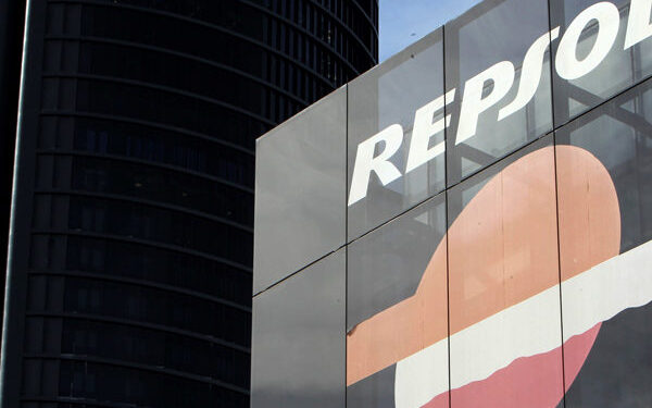 Venezuela y Repsol se han asegurado un espacio tras intercambios de petróleo por deudas